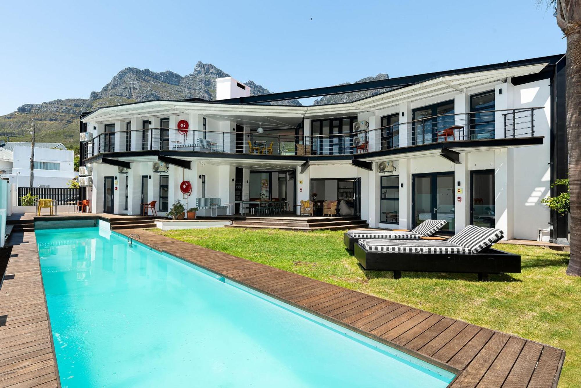 Casa de hóspedes Neighbourgood 1st Crescent Camps Bay Cidade Do Cabo